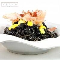 LINGUINE CON PULPO, GAMBAS, MEJILLONES Y CALAMARCITOS CON SU TINTA